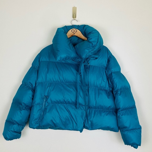 Bacon teal colored down filled puffer jacket. Size large. - Picture 4 of 8